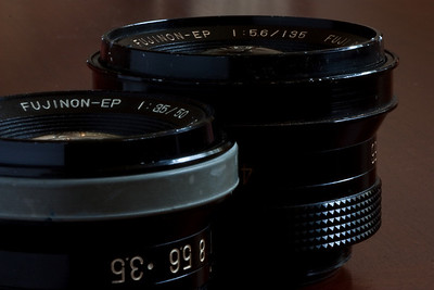 IMAGE: http://stover98074.smugmug.com/Flowers/Macro-Flowers/IMG8545/839466346_Xpwce-S.jpg